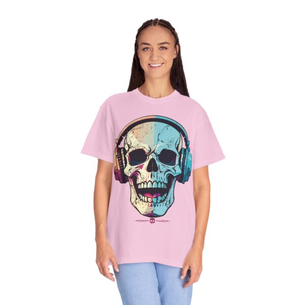 Vibrant Skull Headphones Unisex T-Shirt