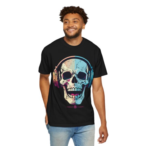 Vibrant Skull Headphones Unisex T-Shirt