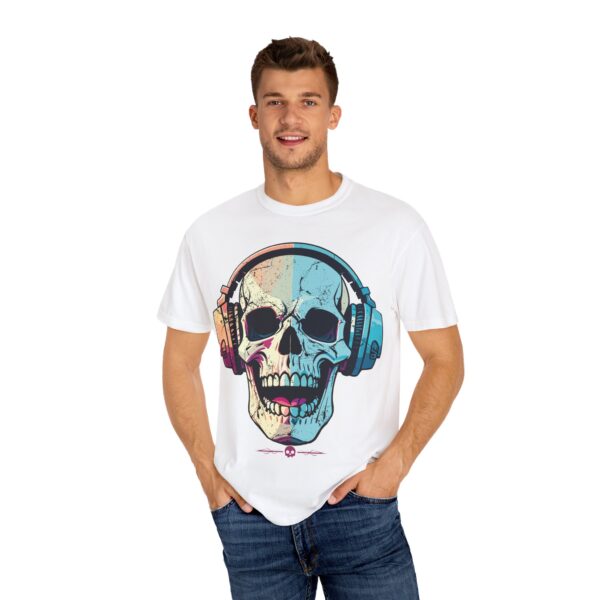 Vibrant Skull Headphones Unisex T-Shirt