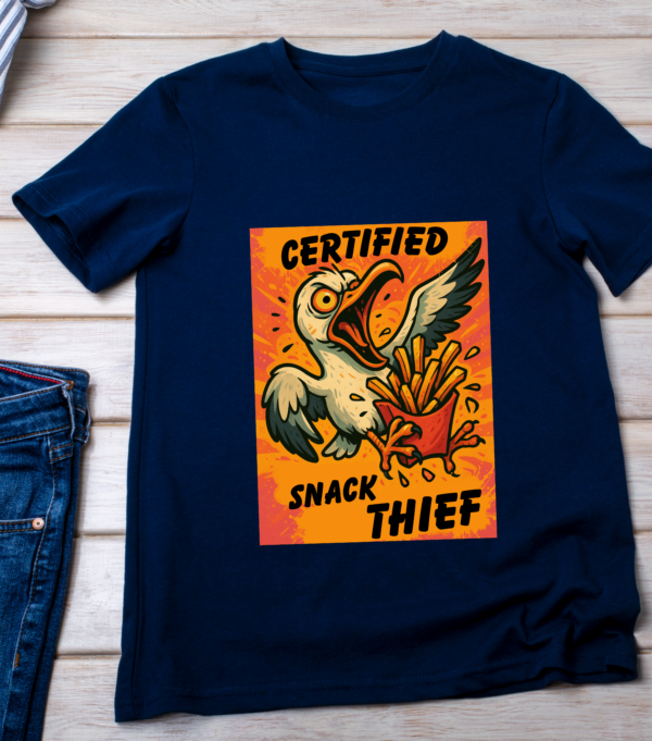 Sky Rat Royalty – Regal Pigeon Meme T-Shirt Classic T-Shirt